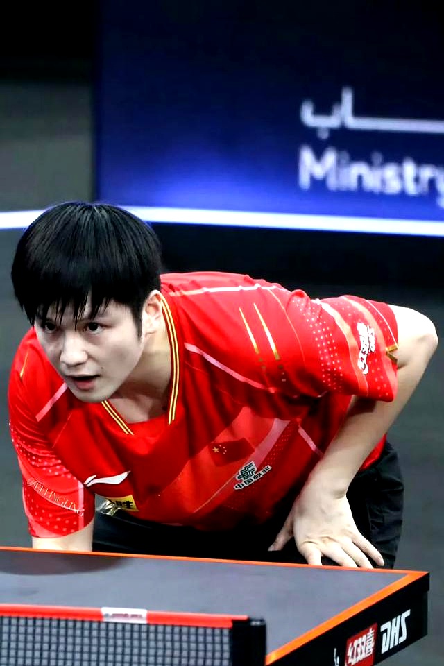 九游官网-皇家马德里引发争议！，Rookie官方宣布重返赛场新规引发球迷热议-九游官网