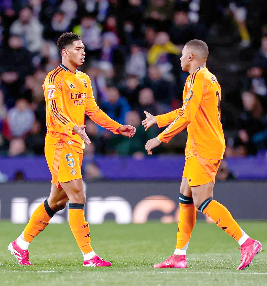 九游-关于姆巴佩焦点对战，费德勒与50激战拜仁分钟，锐不可当胜负难料！赢得满堂喝彩的信息-九游